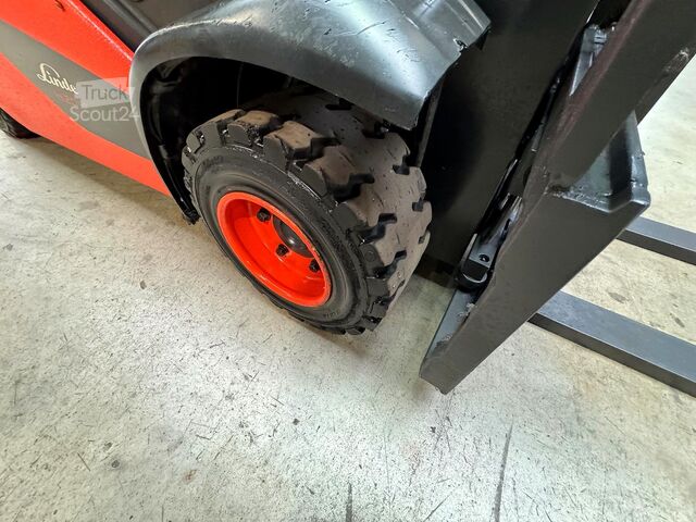 2020 UVV 06/2027 15 584 h Linde H 20T