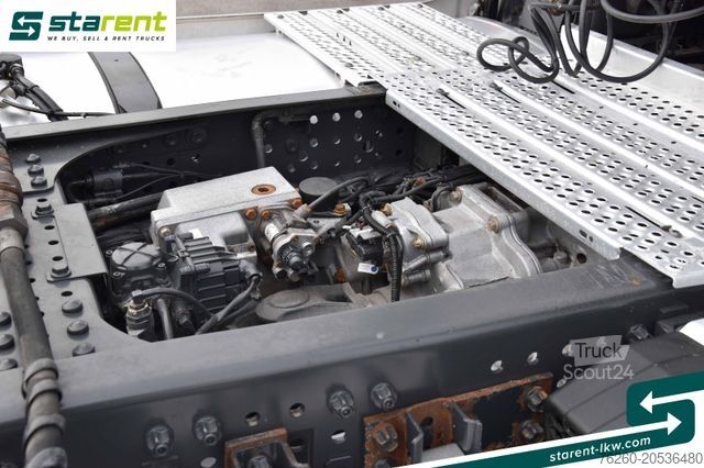 Standard tractor unit MERCEDES-BENZ Actros 1851 GIGA Space Hydraulik Retarder