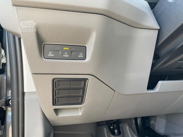 Dubă cu acoperiș înalt MAN TGE 3.200 L3H3 Kasten 4x4 3-SITZE AHK ACC