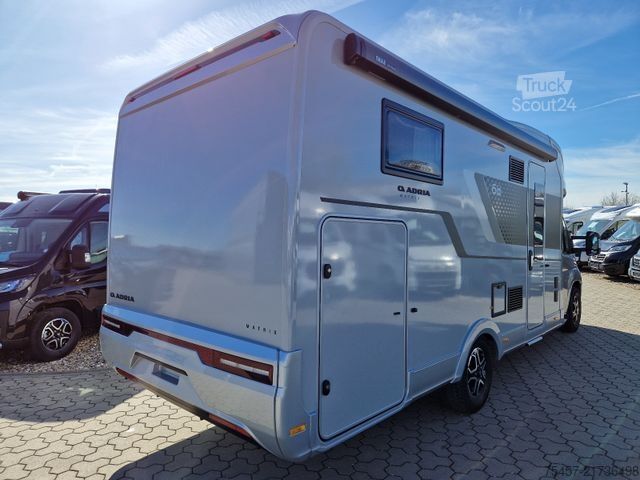 Полуинтегрированный автодом ADRIA Matrix 60Y 670 SL