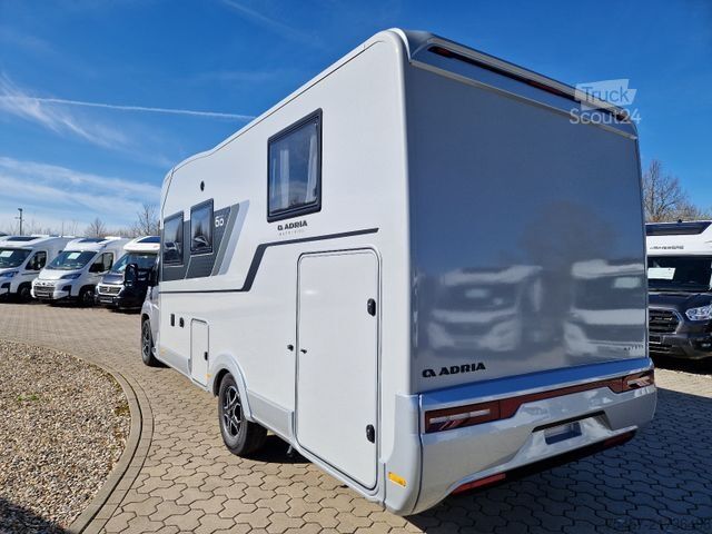 Полуинтегрированный автодом ADRIA Matrix 60Y 670 SL