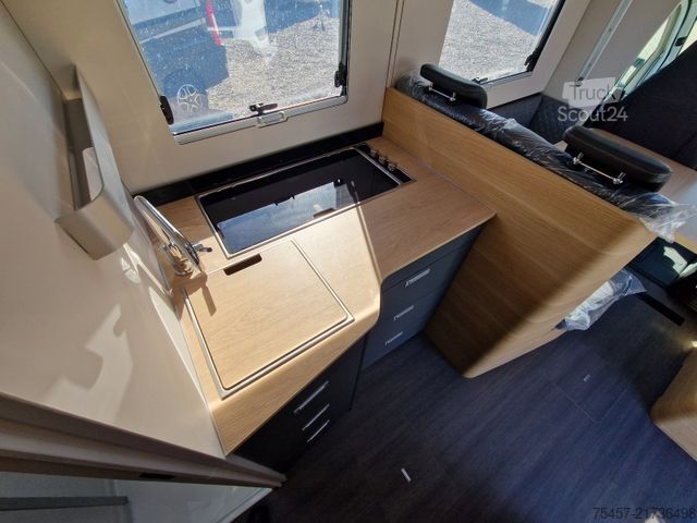 Полуинтегрированный автодом ADRIA Matrix 60Y 670 SL