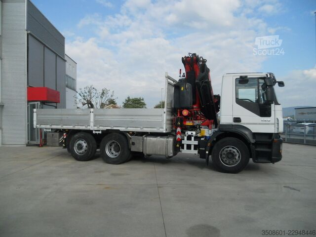 камион с кран и фиксирана каросерия Iveco STRALIS 420