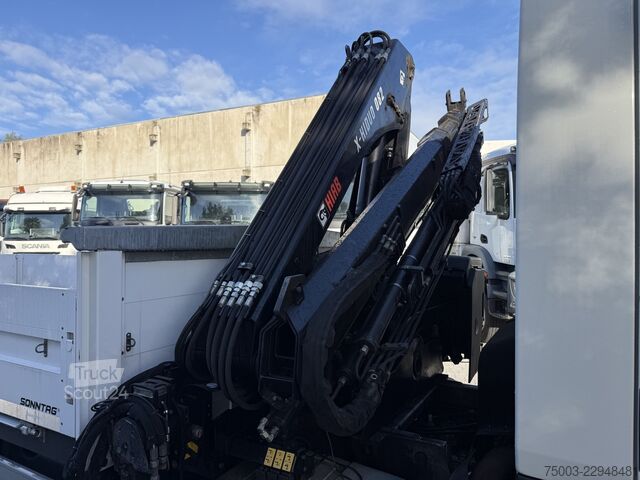 Vrachtauto met open laadbak Volvo FL 210 Kran Hiab X-HiDuo 082