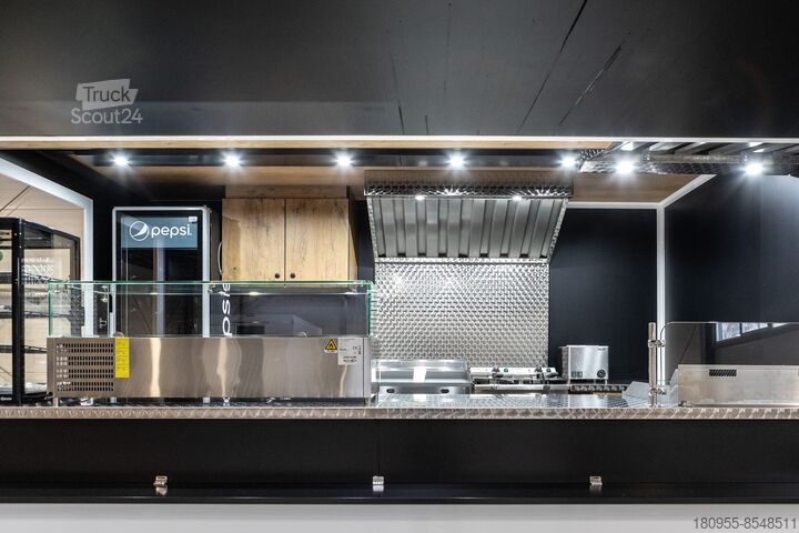 Magasin Mobile Man FOOD TRUCK Imbiss Handlowy Burger