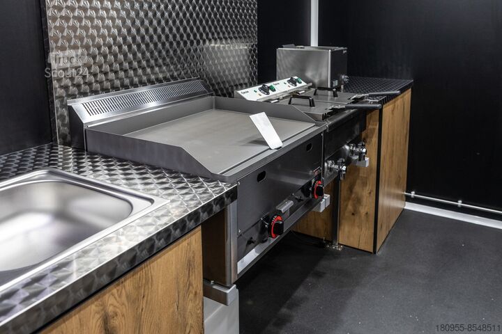 Magasin Mobile Man FOOD TRUCK Imbiss Handlowy Burger