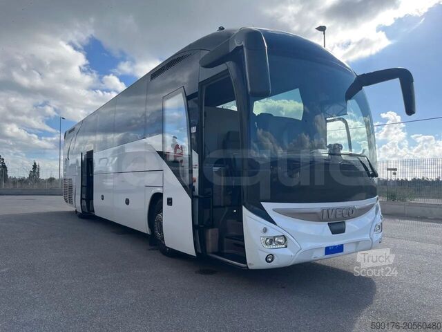 Touring car IVECO Magelys