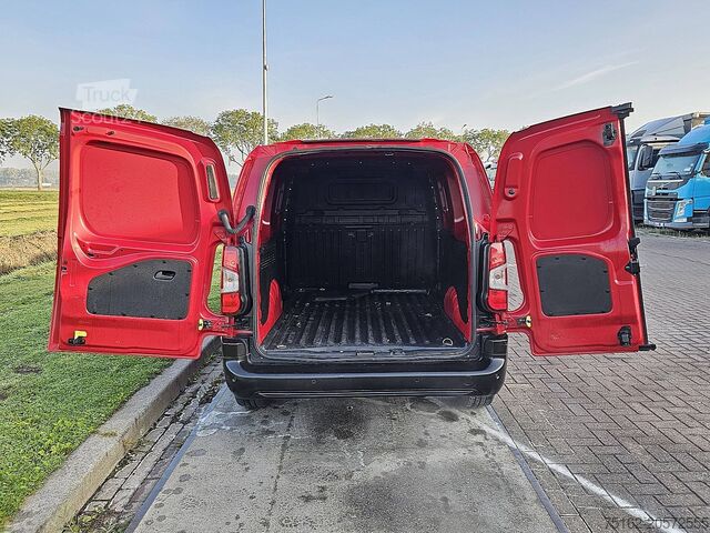 Bakwagen CITROEN BERLINGO 1.2 XL 130 AUT. 34 dkm.