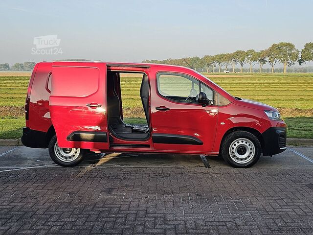 Koffer CITROEN BERLINGO 1.2 XL 130 AUT.  34 dkm.