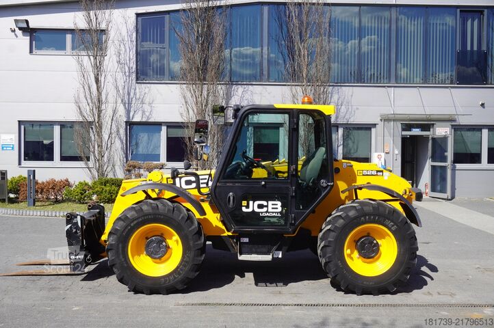 Телескопический погрузчик JCB 526-56 AGRI Plus / 5.6 m / joystick