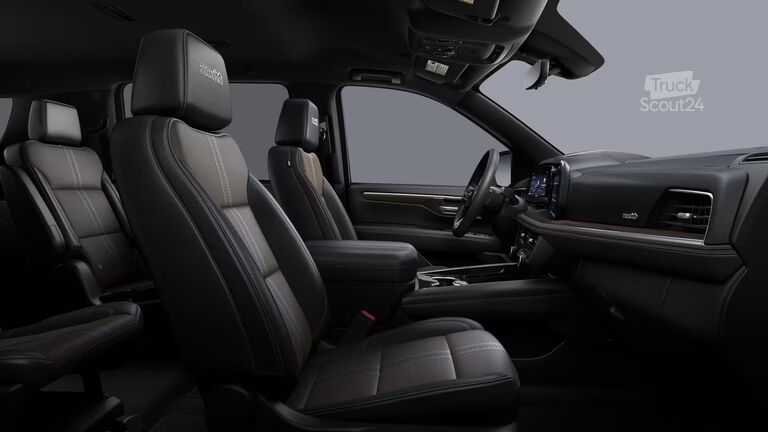 Prabangus visureigis, 7 sėdimos vietos, visų varančiųjų ratų pavara (4WD) Chevrolet Suburban 6,2l V8 High Country