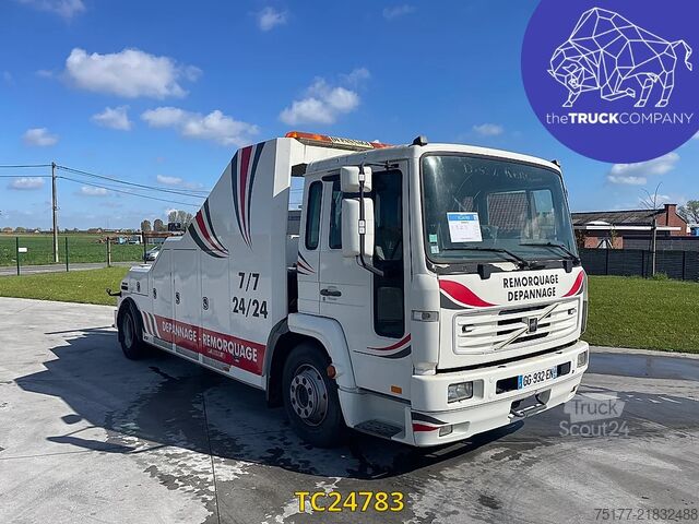 Dodávka na přepravu automobilů Volvo FL