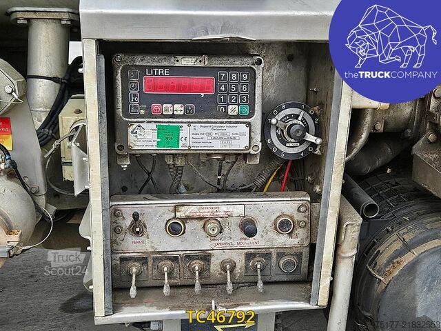 Tankowiec Renault Premium 320