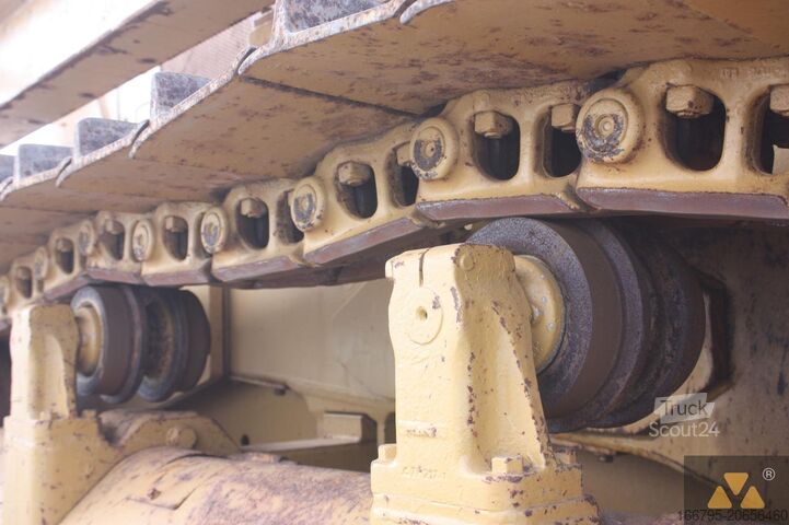 Cauruļu slānis Caterpillar D6E Pipe carrier