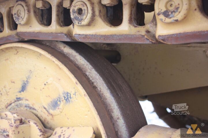 Cauruļu slānis Caterpillar D6E Pipe carrier