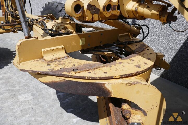 Greideris Caterpillar 12H