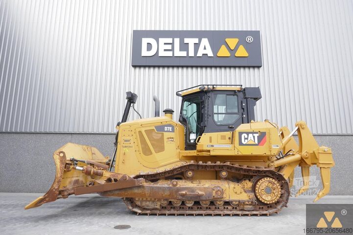 Dozers Caterpillar D7E