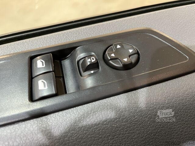 Panelová dodávka Opel Vivaro 2.0 CDTI L3H1 123 PK / Euro 6 / Airco / ...