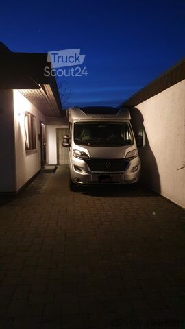 Yarı entegre karavan ADRIA Compact Supreme DL, teilautark