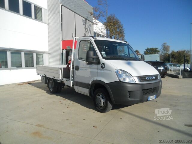 Kranas, PLE ir fiksuota kėbulo platforma Iveco Daily 35