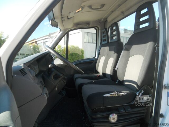 Kranas, PLE ir fiksuota kėbulo platforma Iveco Daily 35