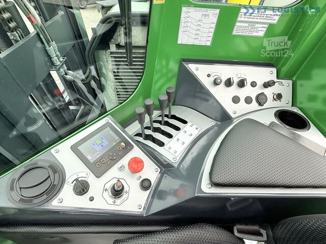 Four-way forklift Combilift C4500 WIDE FORK POSITIONER DIESEL DUPLEX