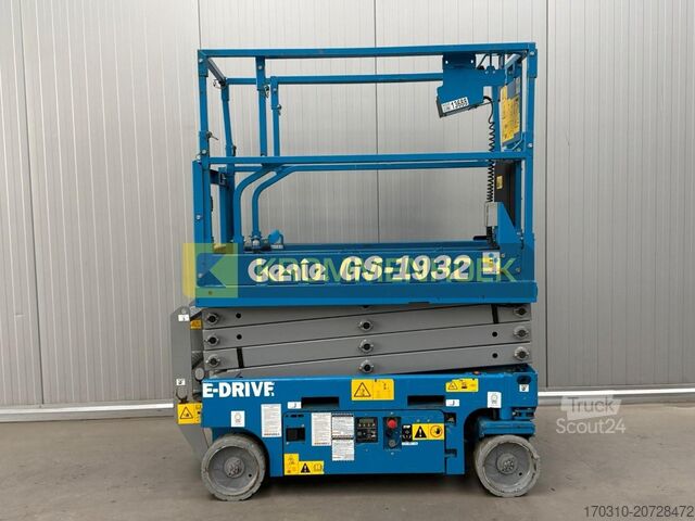 Žirklinis keltuvas Genie GS 1932 E-drive