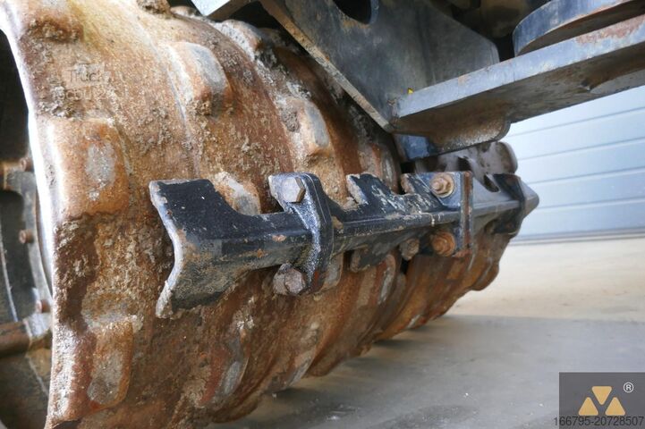 Каток Ammann ARR1575