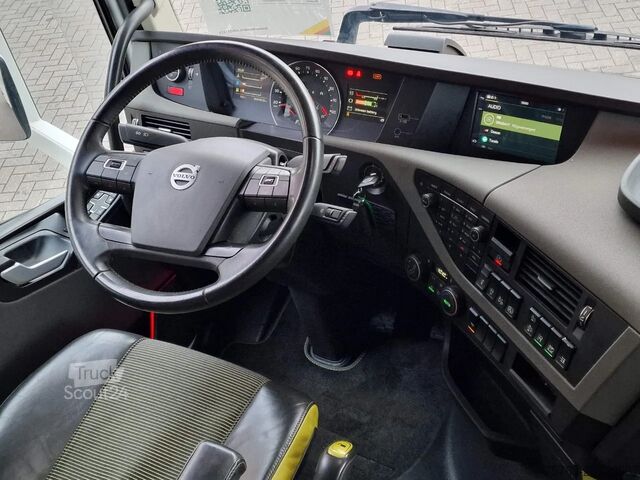 Standaard-SZM Volvo FH 16.750 Globetrotter XL 4x2 - Retarder - I pa...