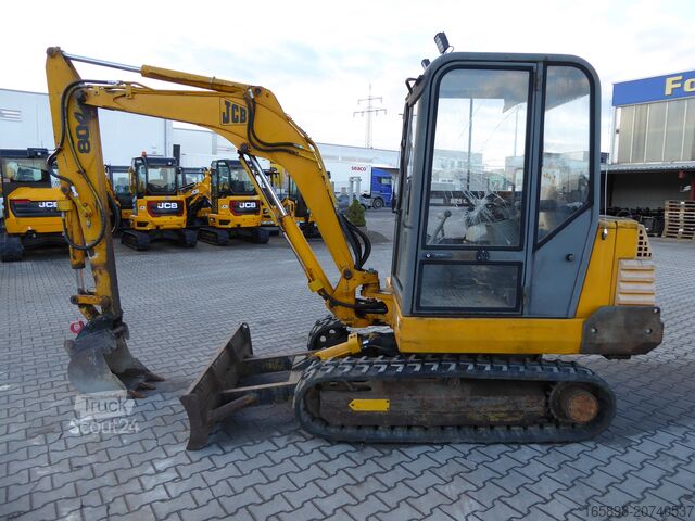 Mini bageri JCB 804