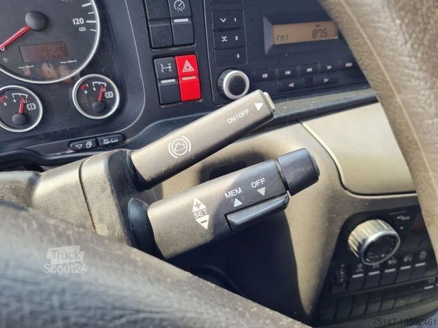 Dostavno vozilo s kesonom MAN TGL 8.220 4x2BL Klima Möbelkoffer Portaltüren