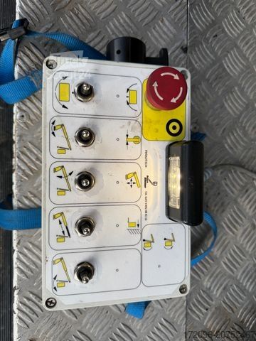 Hoogwerker vrachtwagen MERCEDES-BENZ Sprinter 516 CDI 15m/2-Punkt/Tüv neu/265kg