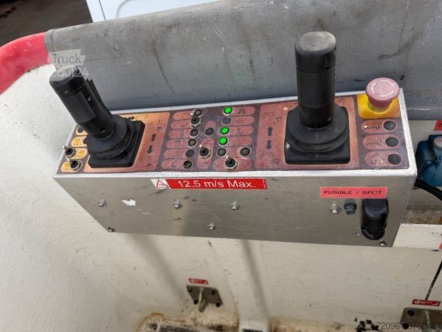 Hoogwerker vrachtwagen MERCEDES-BENZ Sprinter 516 CDI 15m/2-Punkt/Tüv neu/265kg