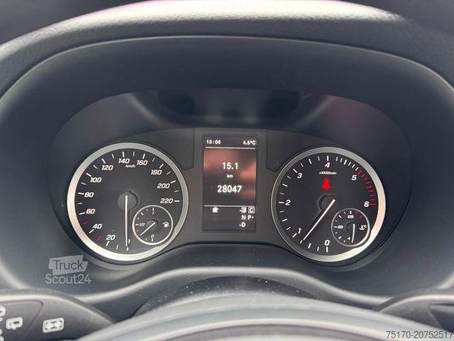 Minibus MERCEDES-BENZ Vito 114 CDI Tourer Extral 9G Klima Kamera