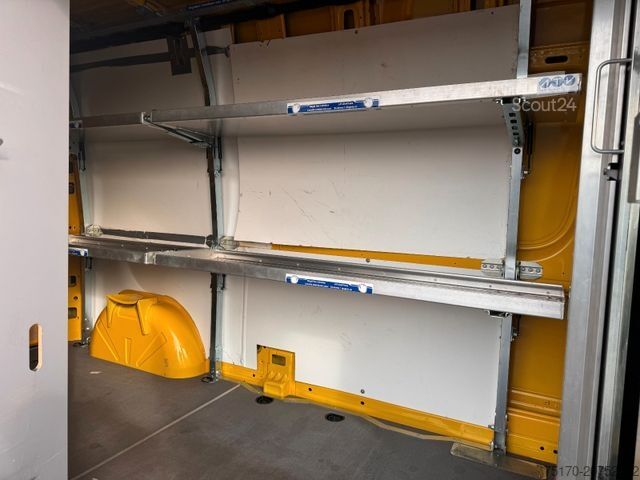 Βαν με ψηλή οροφή MERCEDES-BENZ eSprinter 312 DHL Regal KEP-Ausbau