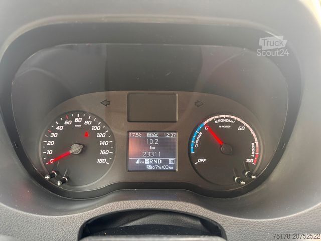 Βαν με ψηλή οροφή MERCEDES-BENZ eSprinter 312 DHL Regal KEP-Ausbau