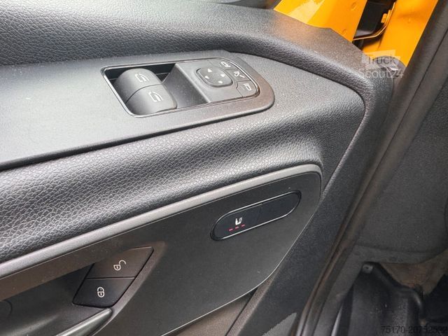 Βαν με ψηλή οροφή MERCEDES-BENZ eSprinter 312 DHL Regal KEP-Ausbau