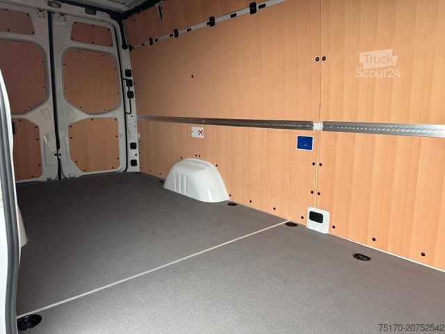 Βαν με ψηλή οροφή MERCEDES-BENZ Sprinter 319 CDI 4325 LED MBUX SHZ AHK