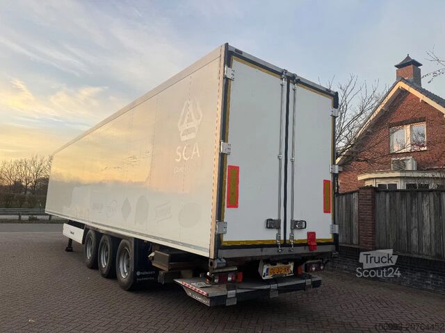 حقيبة سفر Krone 3-Ass gesloten oplegger  APK 12-2025 Geisoleerd...