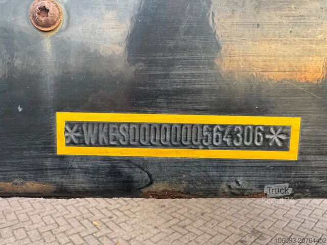 čemodāns Krone 3-Ass gesloten oplegger APK 12-2025 Geisoleerd...