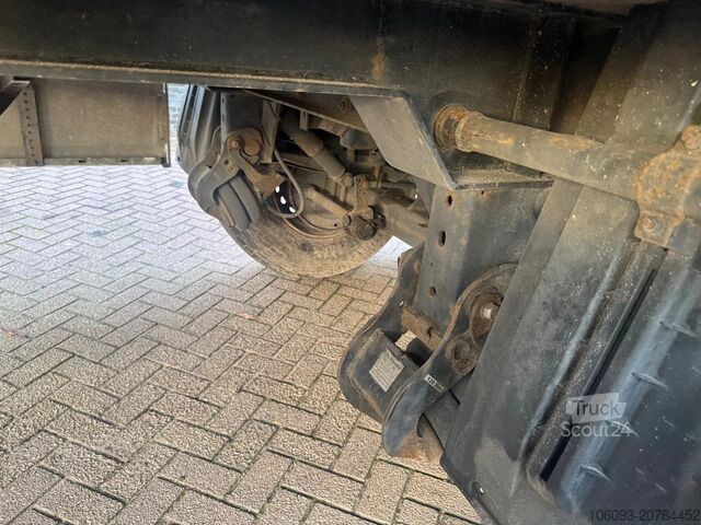 čemodāns Krone 3-Ass gesloten oplegger APK 12-2025 Geisoleerd...