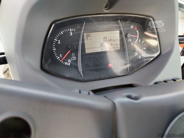 جرار زراعى Kubota M-5101