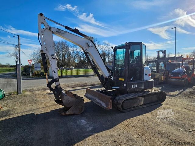 Mini excavator BOBCAT E 50