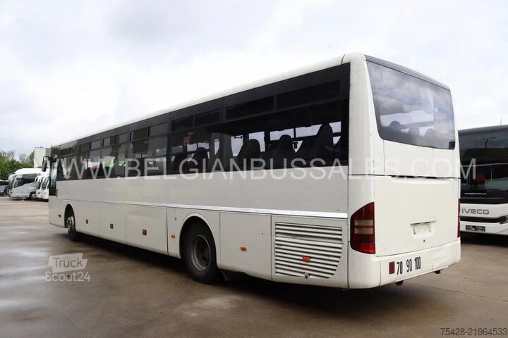 Bus interurbain Mercedes-Benz Intouro ME/Lift/Manual