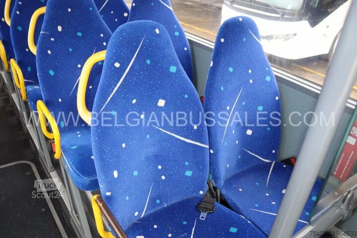 Bus interurbain Mercedes-Benz Intouro ME/Lift/Manual