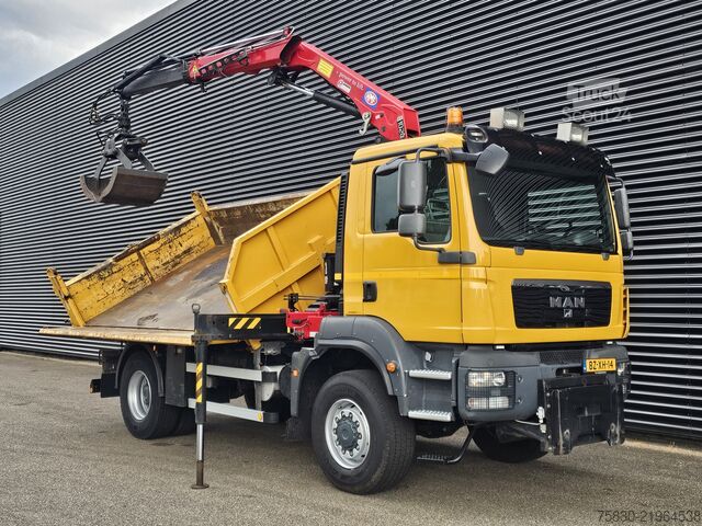 Volquete con grúa MAN TGM 18.250 4x4 BB / CRANE + 3 SIDE TIPPER