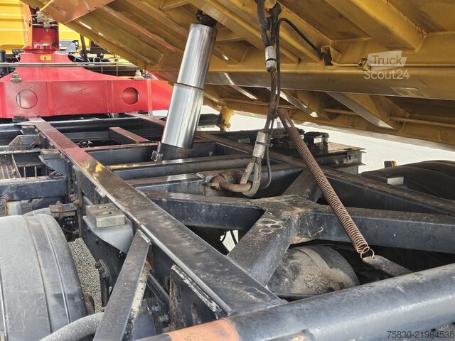 Volquete con grúa MAN TGM 18.250 4x4 BB / CRANE + 3 SIDE TIPPER
