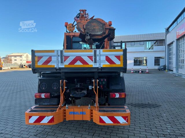 Autre Mercedes-Benz Unimog U 427 mit Mulag Kombinationmähwerk MKM 700