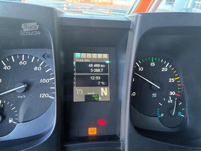 Autre Mercedes-Benz Unimog U 427 mit Mulag Kombinationmähwerk MKM 700