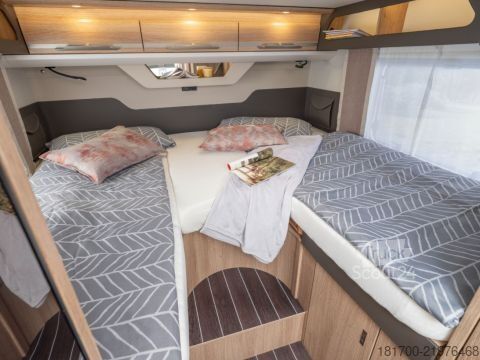 Yarı entegre karavan Knaus Sky TI 700 MEG * TraumMobil*IC Line*4000kg